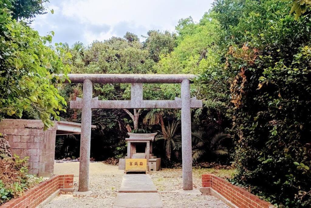 Holiday home Aroha: Beachfront Retreat Near Yabiji Coral Reef *