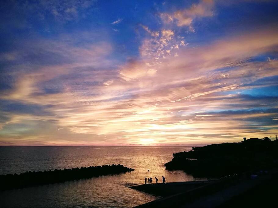 Aroha: Beachfront Retreat Near Yabiji Coral Reef Holiday home *